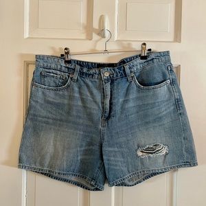 Lucky Brand Boyfriend Jean Shorts